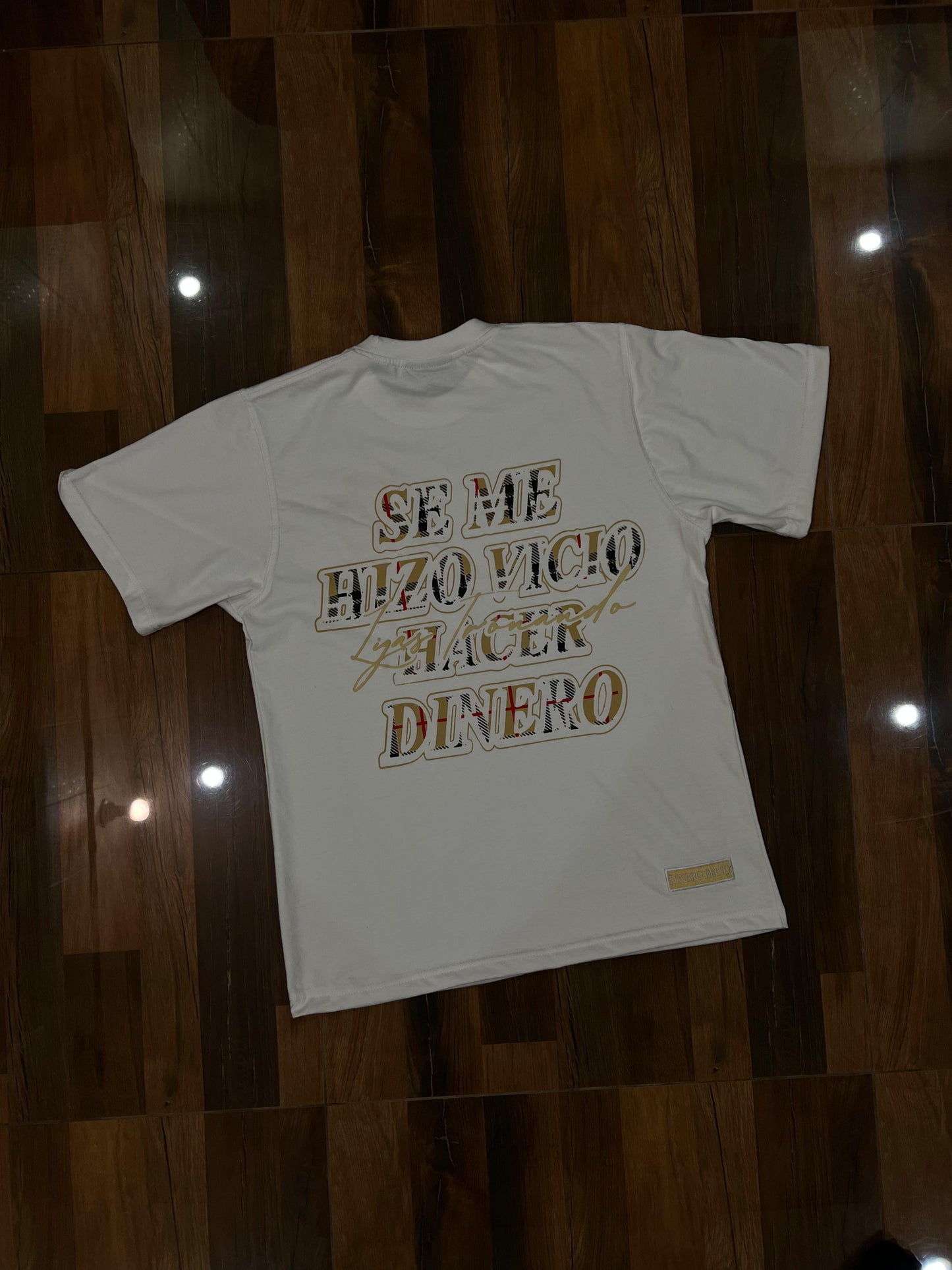 Se Me Hizo โWhite T Shirtโ ๐ธ